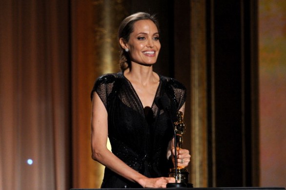 Angelina Jolie doppia mastectomia 